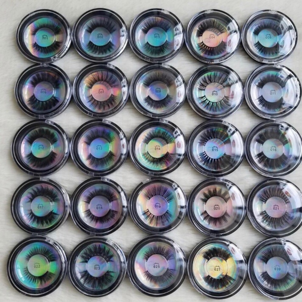 LUXURIOUS EYE LASHES ✨